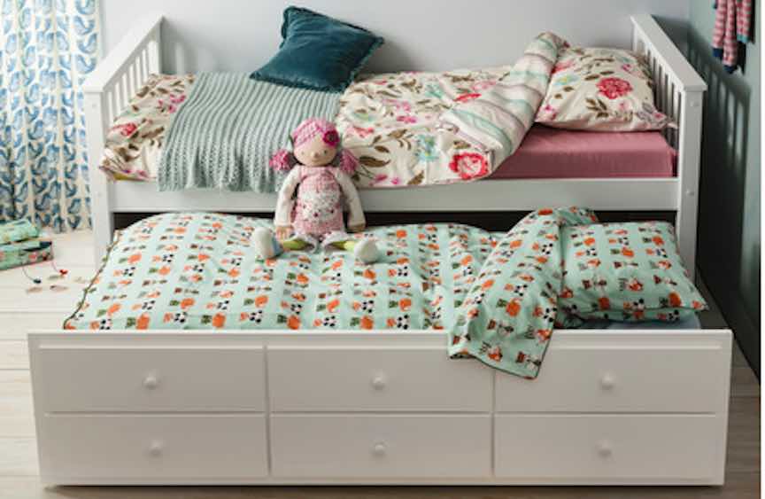 Trundle bed with storage